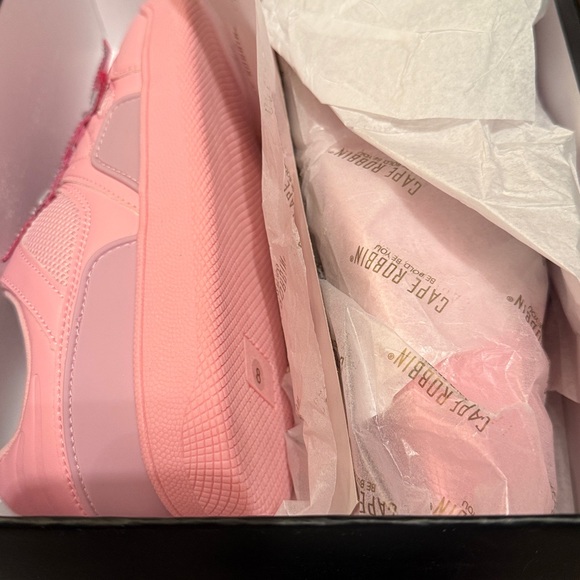 Cape Robbin Mignon Sneakers Womens Size 8 Pink Butterfly Rhinestone - Picture 6 of 6